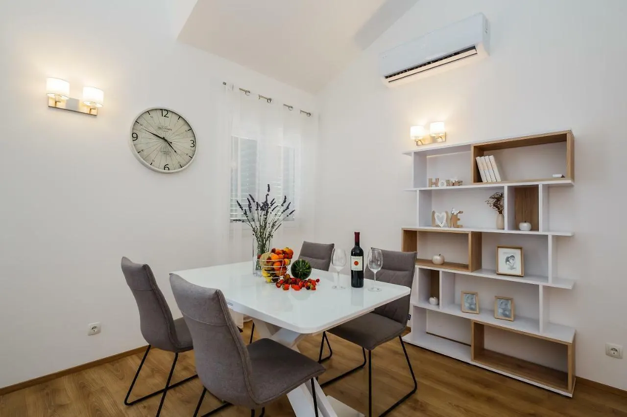 Apartment Villa Milena-With A Pool Trogir