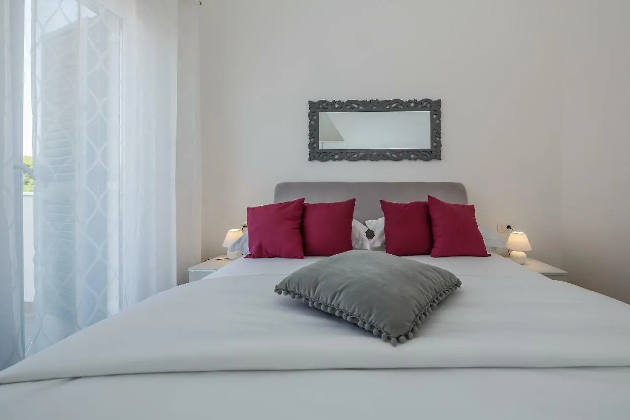Villa Milena-With A Pool Trogir 0*,