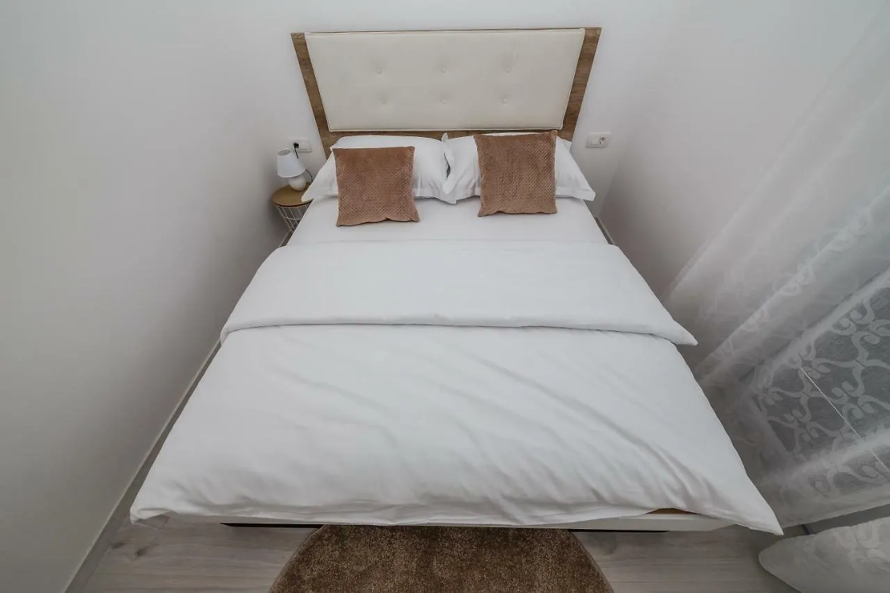 Apartment Villa Milena-With A Pool Trogir