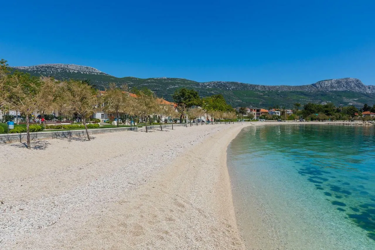 Villa Milena-With A Pool Trogir Apartment